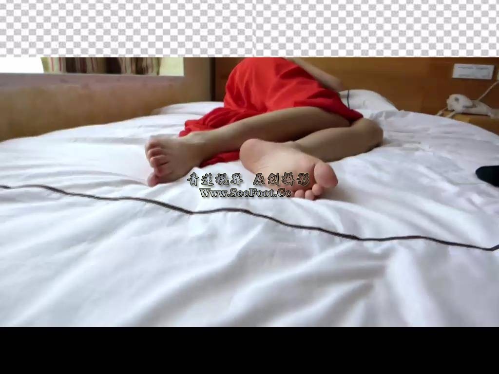 【HBF小组】小君 红色蕾丝长裙[00_01_40][20240211-212552].jpg