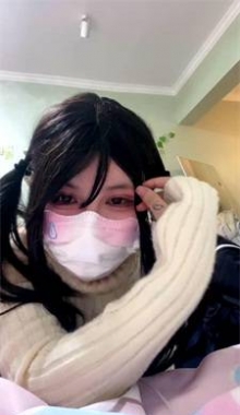 【网友作品】真实开发客服女闺蜜做女仆 吃脚tk[1.04G/129分钟]