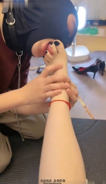 【安安】男仆居家日常在脚下的满足
