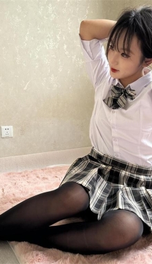 (菀沁）jk黑丝极品学姐被玩弄黑丝脚