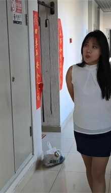 【哈妮】【李然】《女贼与女主人》